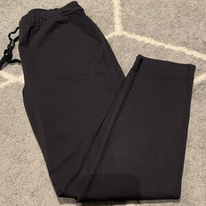 124- Lululemon Premium Black pants